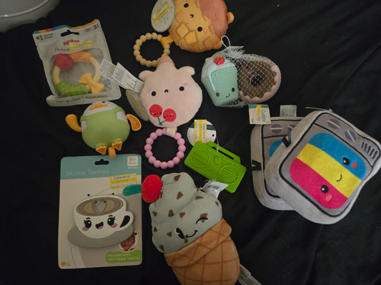 Lot of 10 baby toys and teethers